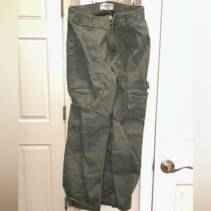 \\ cargo Hollister pants //